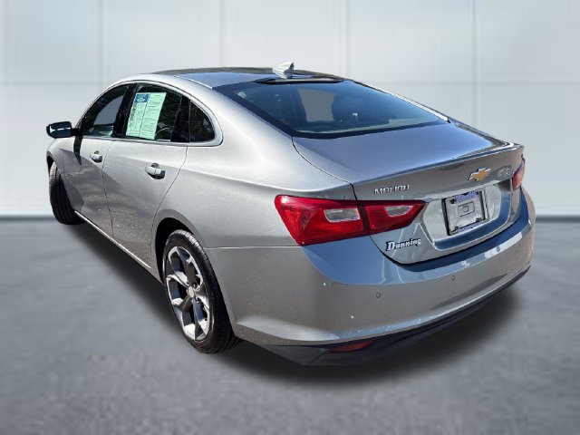 Used 2024 Chevrolet Malibu LT FWD image 2