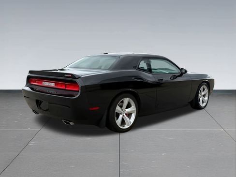 Used 2009 Dodge Challenger SRT8 w/ SRT Option Group II image 3