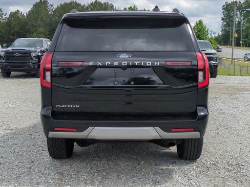 Used 2025 Ford Expedition Platinum w/ Platinum Ultimate Package AWD/4WD image 9