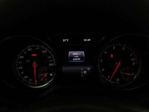 Used 2019 Mercedes-Benz GLA 250 4MATIC w/ Premium Package image 29