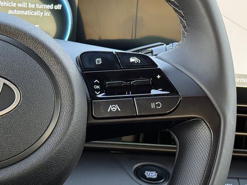 New 2025 Hyundai Elantra SEL image 37