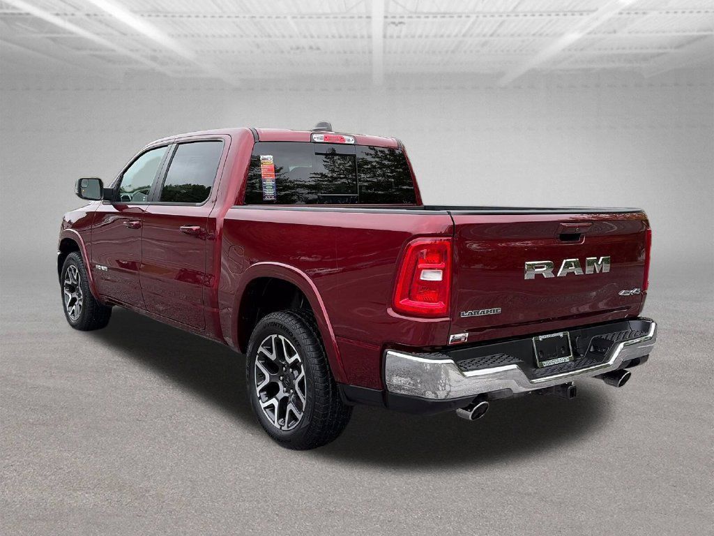 Used 2025 RAM 1500 Laramie AWD/4WD image 4