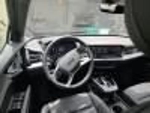 Used 2023 Audi Q4 e-tron Premium w/ Convenience Package RWD image 4