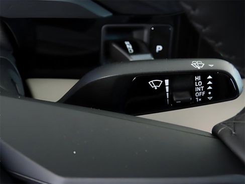 New 2025 Porsche Taycan image 42