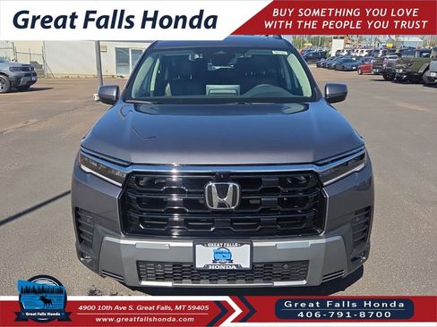 New 2026 Honda Pilot Touring image 2