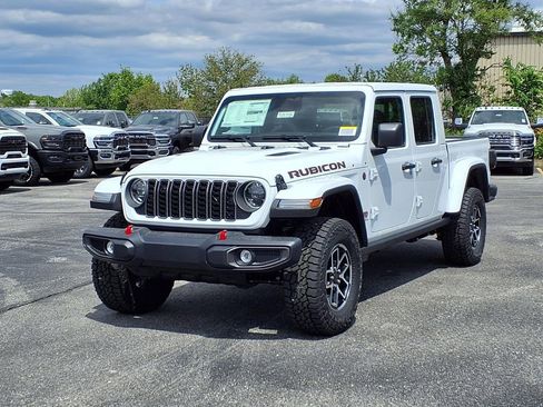 New 2026 Jeep Gladiator Rubicon w/ Steel Power Dome Hood Package AWD/4WD image 2
