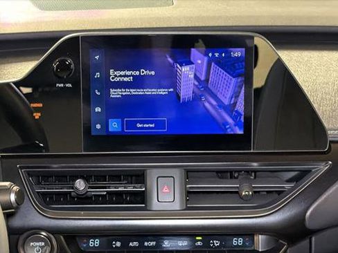 Certified 2025 Lexus UX 300h AWD image 19