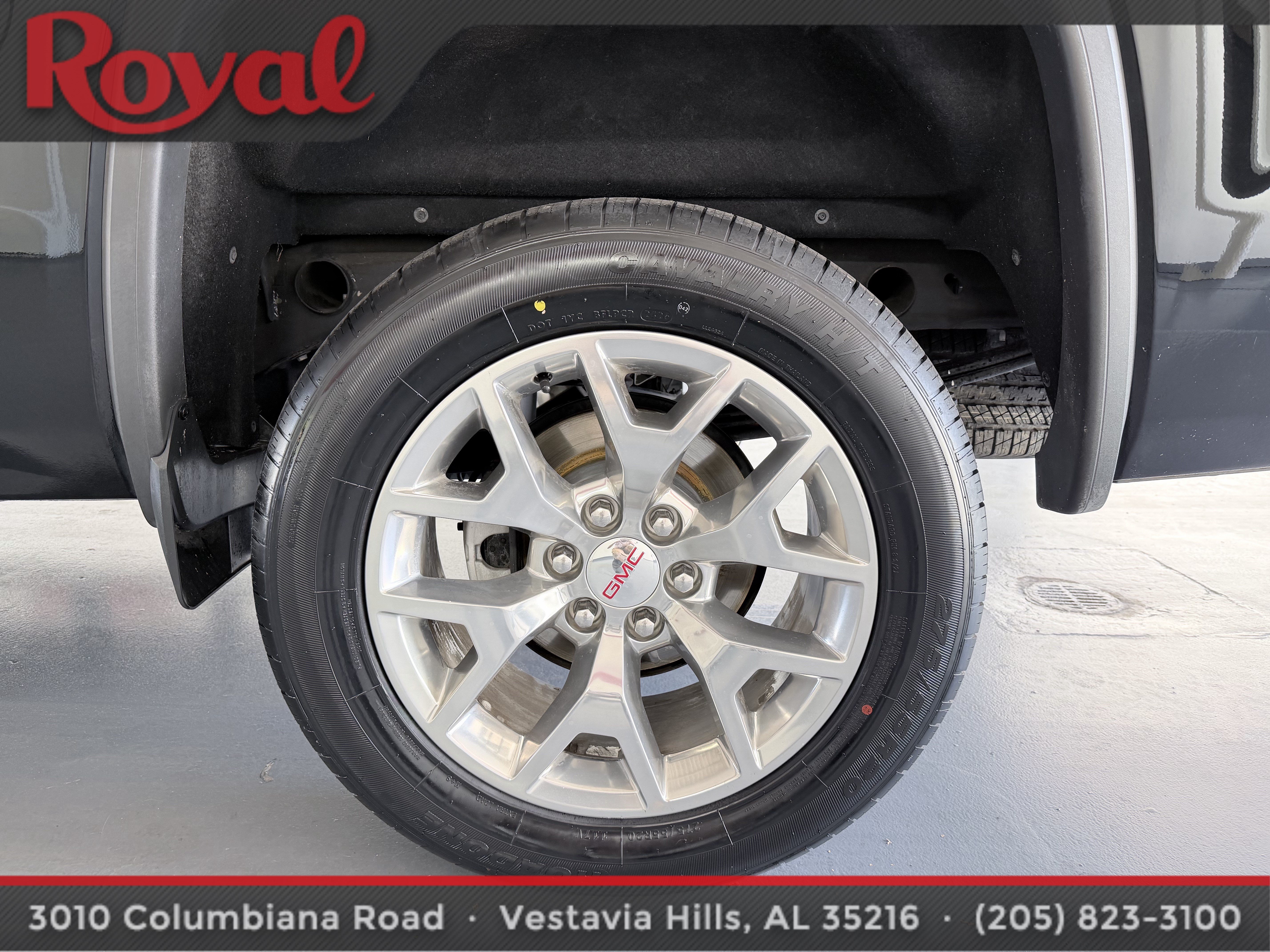 Used 2018 GMC Sierra 1500 SLT AWD/4WD image 9