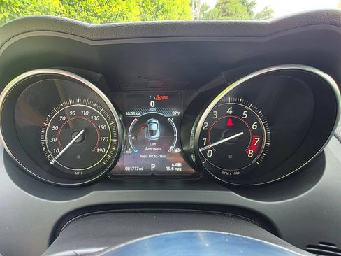 Used 2018 Jaguar F-TYPE Coupe RWD image 16