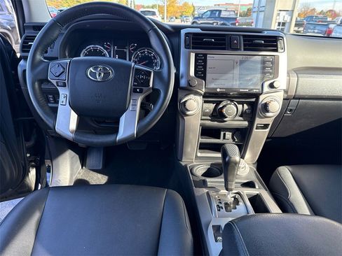 Used 2022 Toyota 4Runner TRD Sport w/ Technology Package image 19