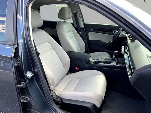 Used 2024 Honda Civic EX image 29