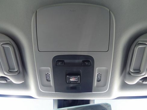 Used 2023 Toyota Camry SE FWD image 21
