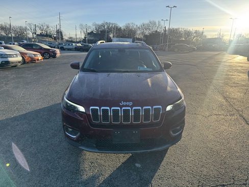 Used 2019 Jeep Cherokee Limited image 2