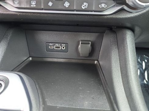 Used 2021 Nissan Sentra SV image 5