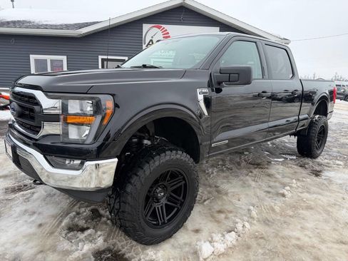 Used 2023 Ford F150 XLT w/ Equipment Group 301A Mid image 1