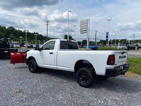 Used 2026 RAM 2500 Tradesman AWD/4WD image 3