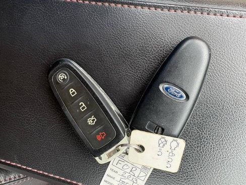 Used 2013 Ford Edge Limited AWD/4WD image 30