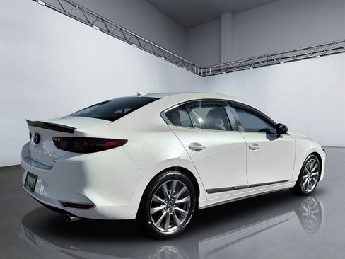 Used 2019 MAZDA MAZDA3 AWD Sedan w/ Preferred Package image 7