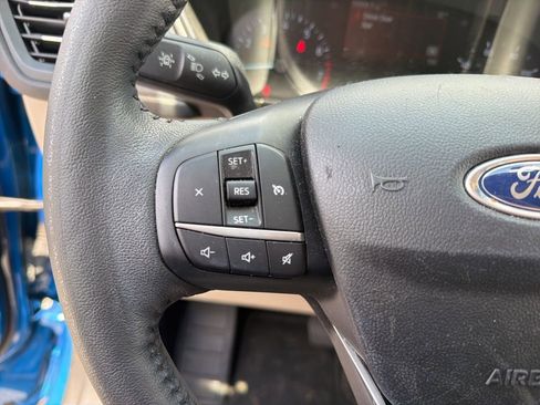 Used 2020 Ford Escape SEL FWD image 19