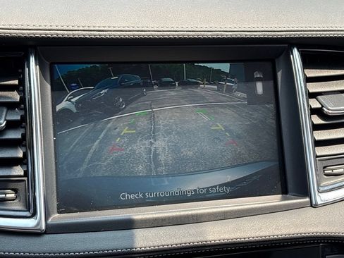 Used 2023 INFINITI QX50 Luxe AWD/4WD image 16