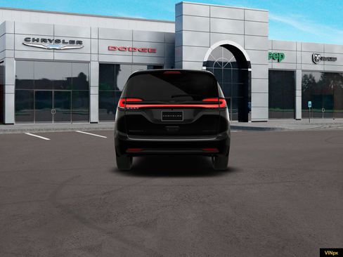 New 2026 Chrysler Pacifica Limited image 6