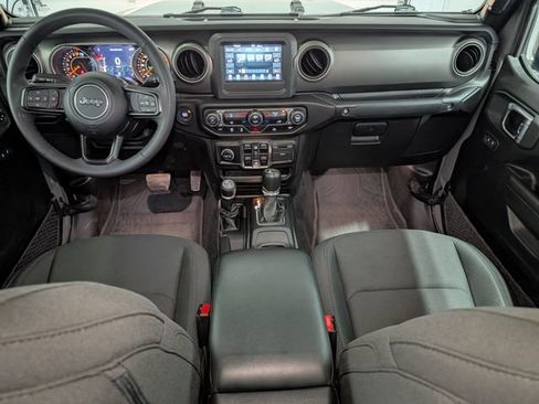 Used 2023 Jeep Gladiator Sport AWD/4WD image 11