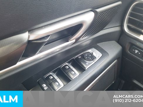 Used 2025 Kia Telluride S FWD image 35