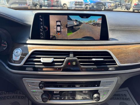 Used 2017 BMW 740i RWD image 18
