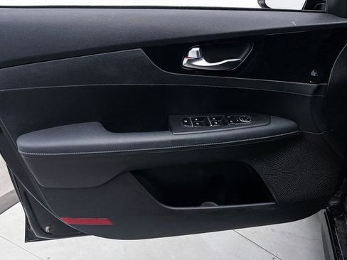 Used 2023 Kia Forte GT-Line image 17