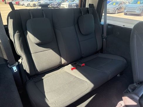 Used 2021 Jeep Wrangler Sport AWD/4WD image 12