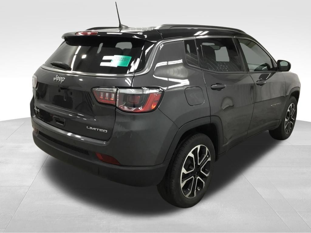 Used 2024 Jeep Compass Limited AWD/4WD image 37