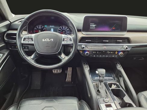 Used 2022 Kia Telluride SX w/ SX Prestige Package image 4