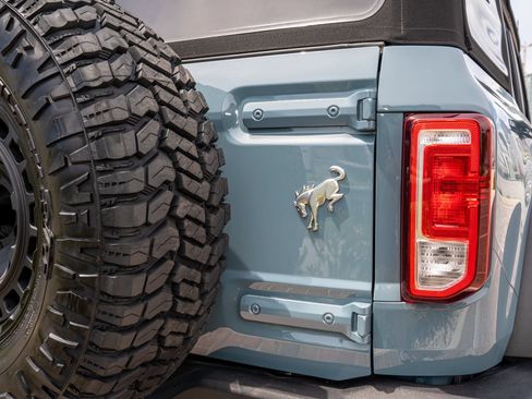 Used 2023 Ford Bronco 4-Door AWD/4WD image 14