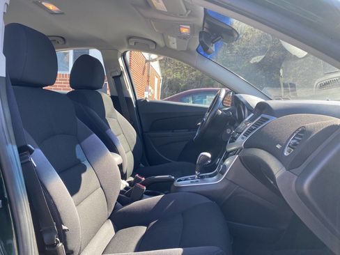 Used 2014 Chevrolet Cruze LT image 17