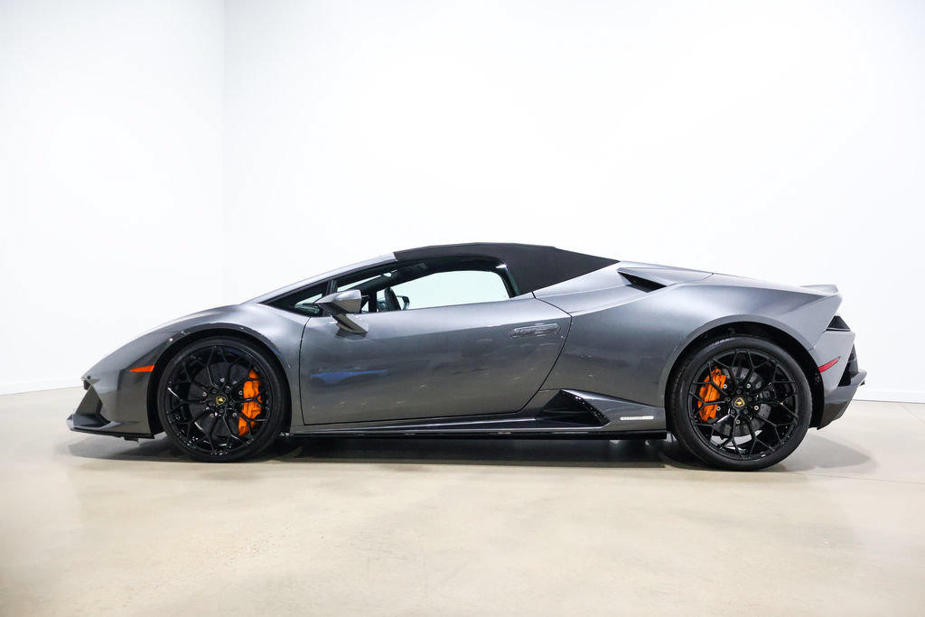 Used 2024 Lamborghini Huracan EVO AWD/4WD image 16