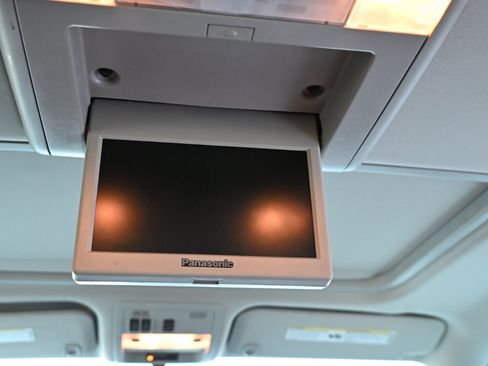 Used 2012 Chevrolet Tahoe LTZ image 45