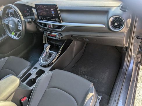 Used 2023 Kia Forte GT-Line w/ GT-Line Premium Package image 24