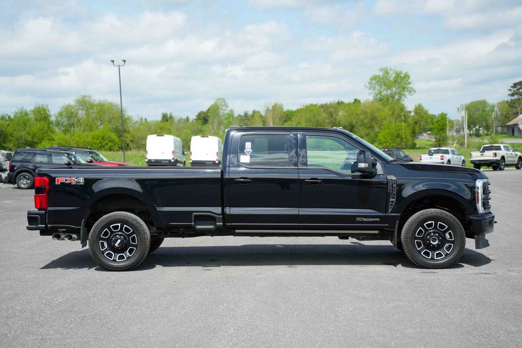 Used 2025 Ford F250 Platinum AWD/4WD image 4