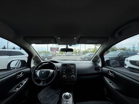 Used 2014 Nissan Leaf S w/ Charge Package FWD image 19