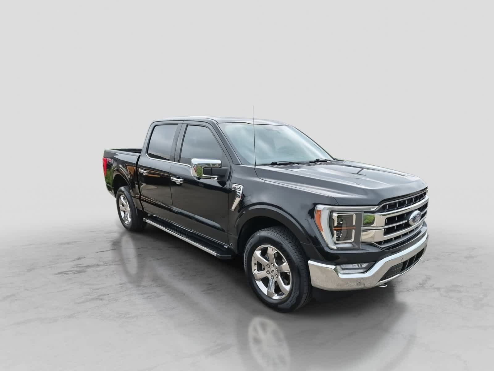 Used 2021 Ford F150 Lariat w/ Equipment Group 502A High AWD/4WD image 2