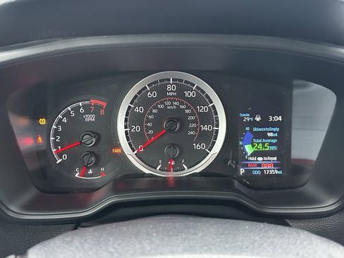 Used 2022 Toyota Corolla Cross LE image 21