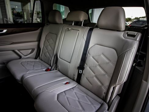 New 2026 Volkswagen Atlas SE image 48