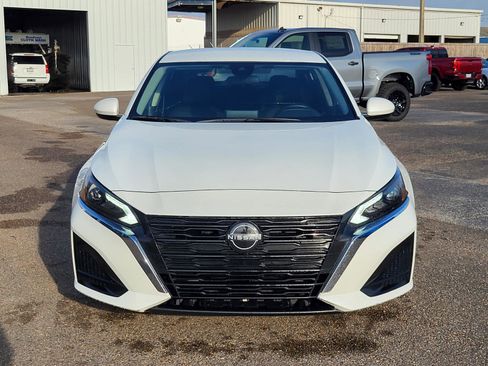 Used 2023 Nissan Altima 2.5 SV image 8