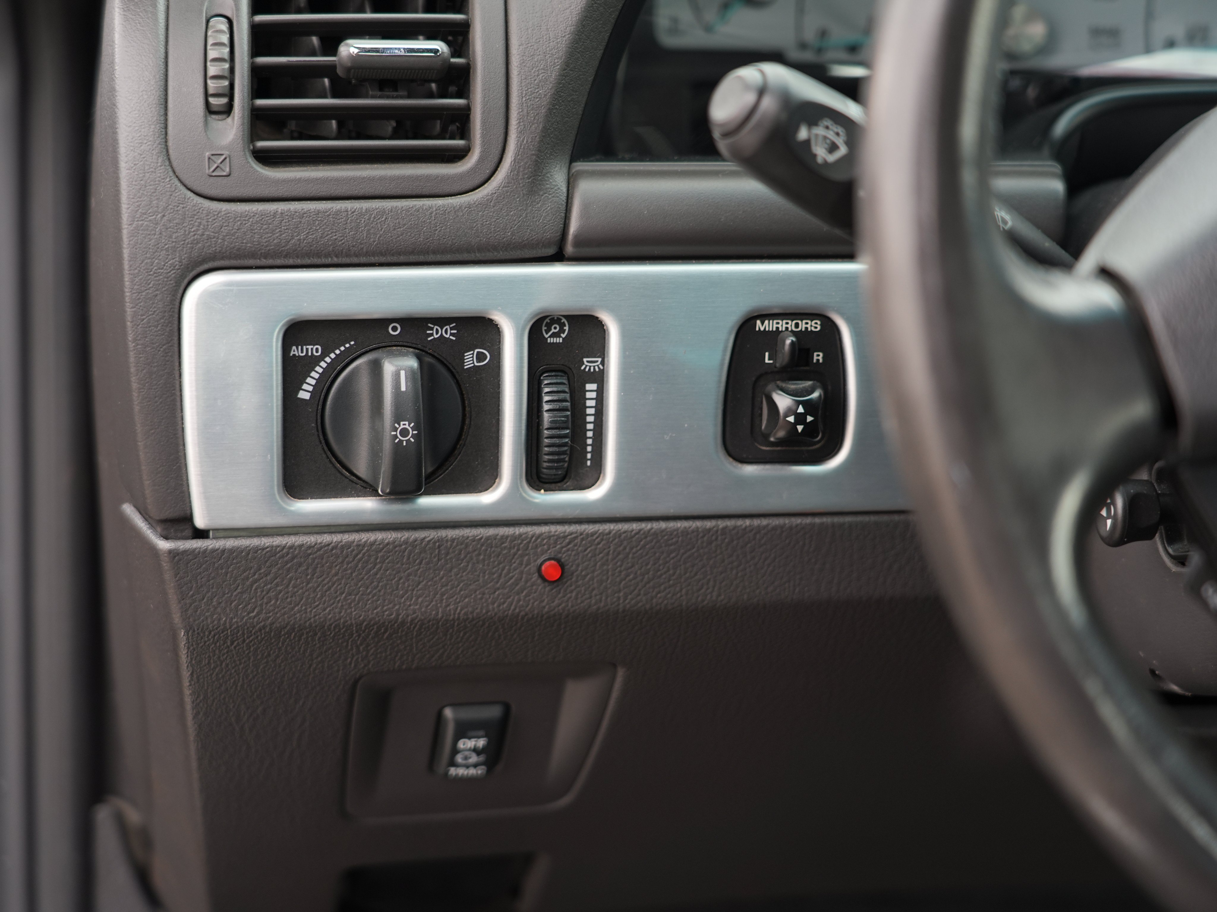Used 2002 Ford Thunderbird RWD image 18