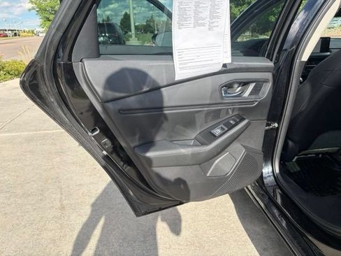Used 2023 Honda Accord Touring image 12