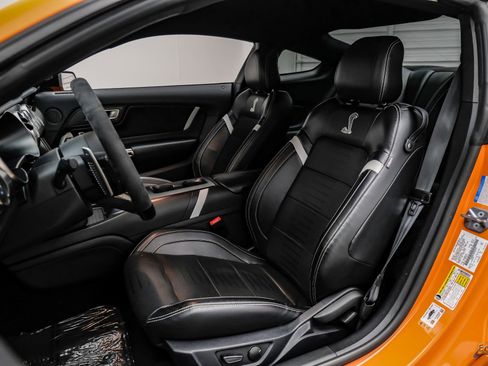 Used 2021 Ford Mustang Shelby GT500 w/ Technology Package image 41