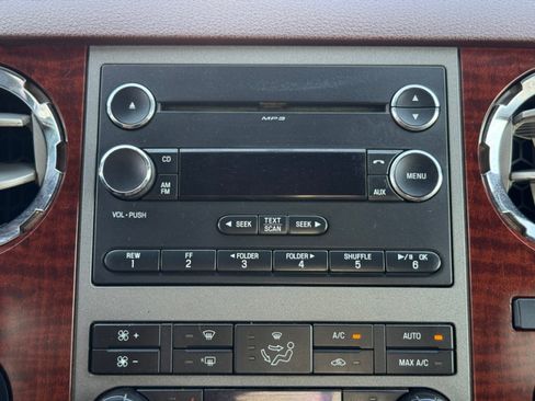 Used 2012 Ford F250 King Ranch w/ King Ranch w/Chrome Pkg AWD/4WD image 13