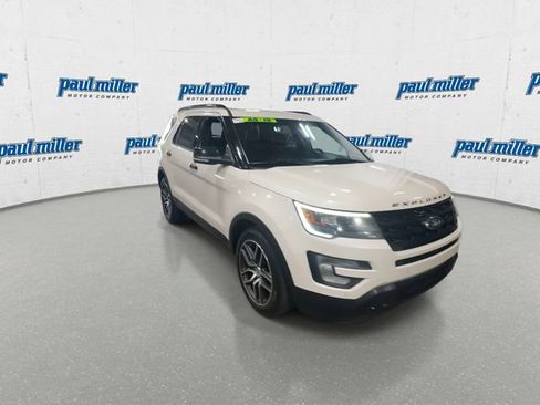 Used 2016 Ford Explorer Sport AWD/4WD image 3