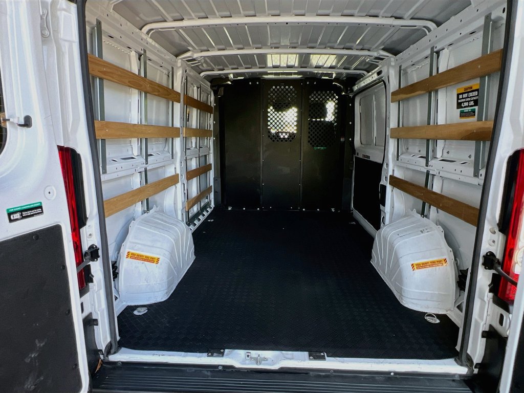Used 2025 RAM ProMaster 2500 w/ U-Haul Equipment Group FWD image 24
