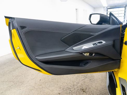 Used 2025 Chevrolet Corvette Z06 image 13